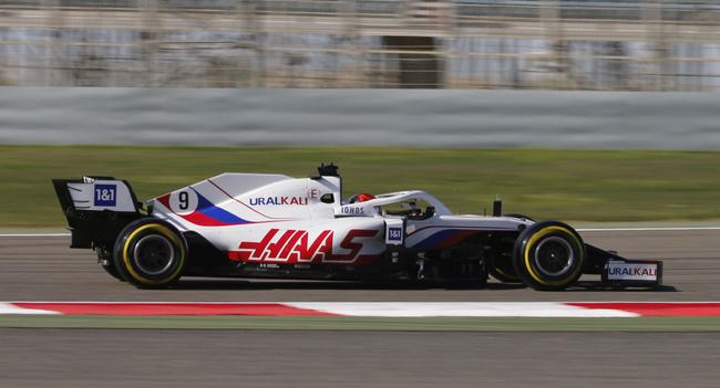 F1哈斯车队新车涂装引争议，世界反兴奋组织对其调查