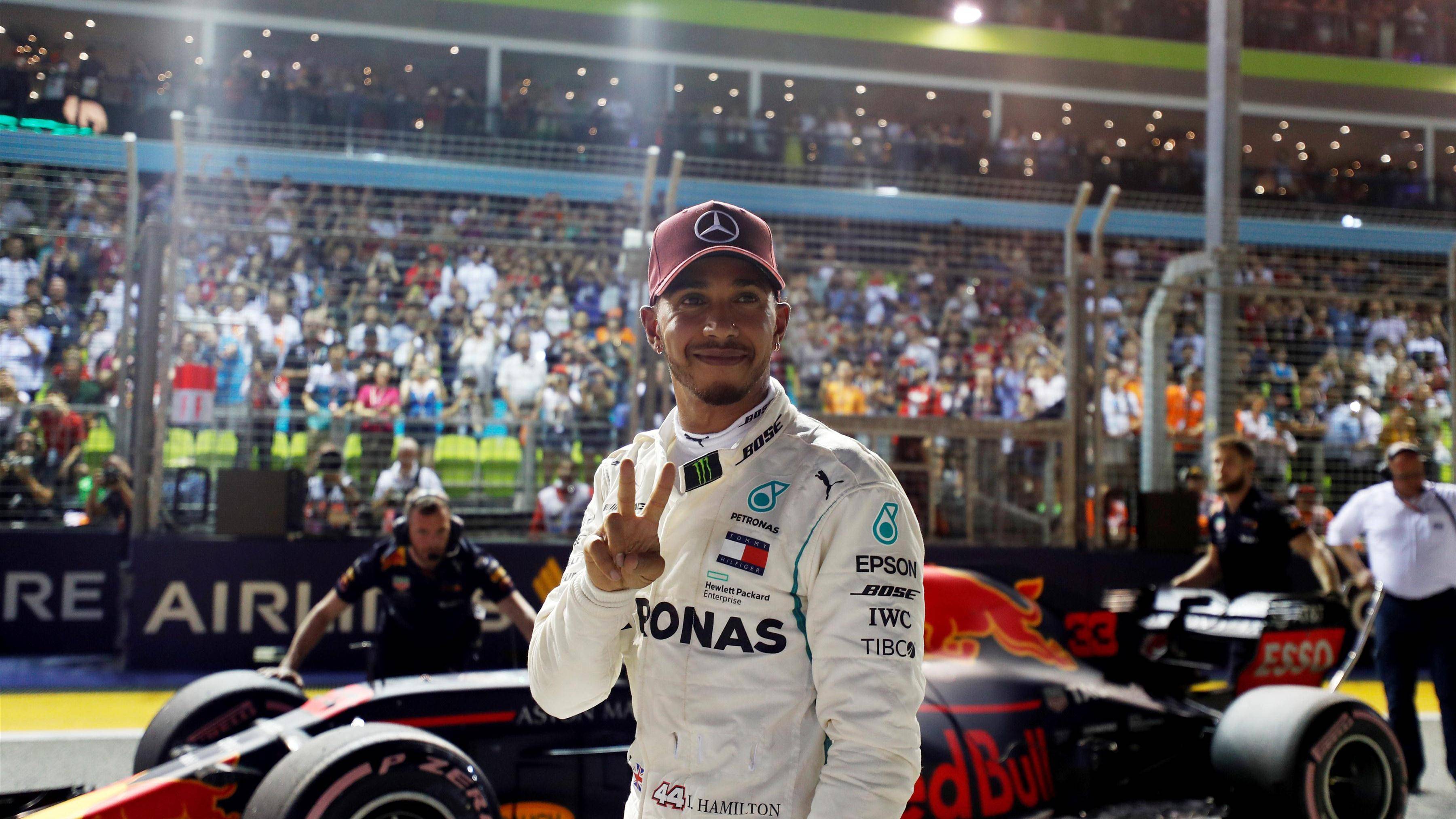 F1车手汉密尔顿自评100杆，2018新加坡站为最强一杆