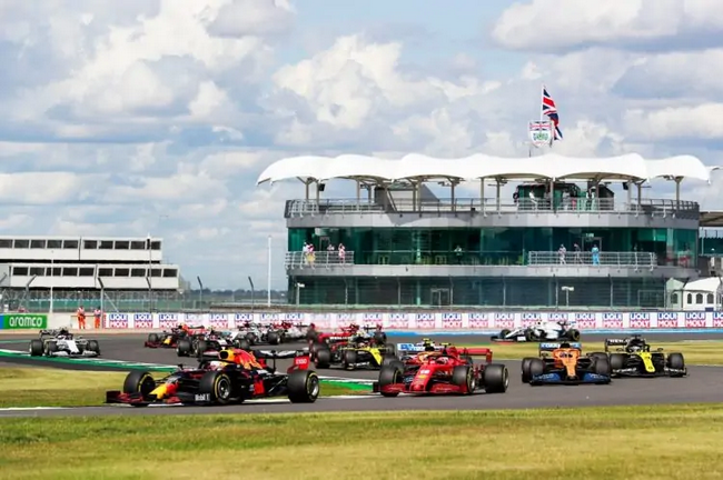 F1本周末将在银石赛道展开英国大奖赛的争夺
