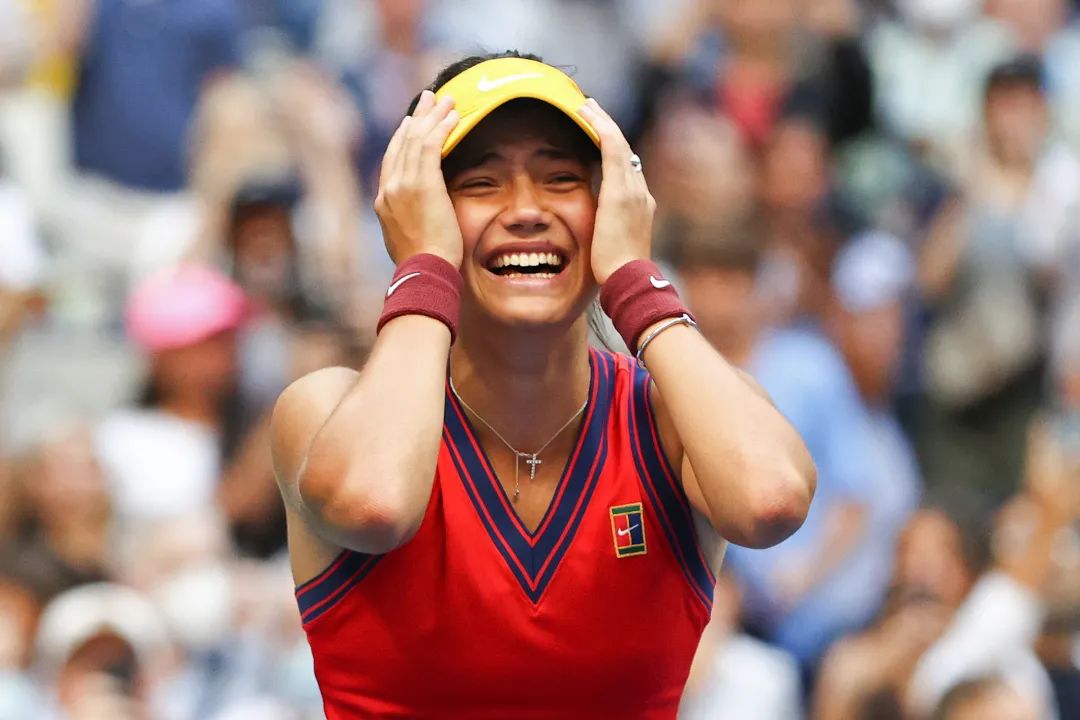 18岁华裔天才拉杜卡努夺得美网女单冠军，自言以李娜为榜样