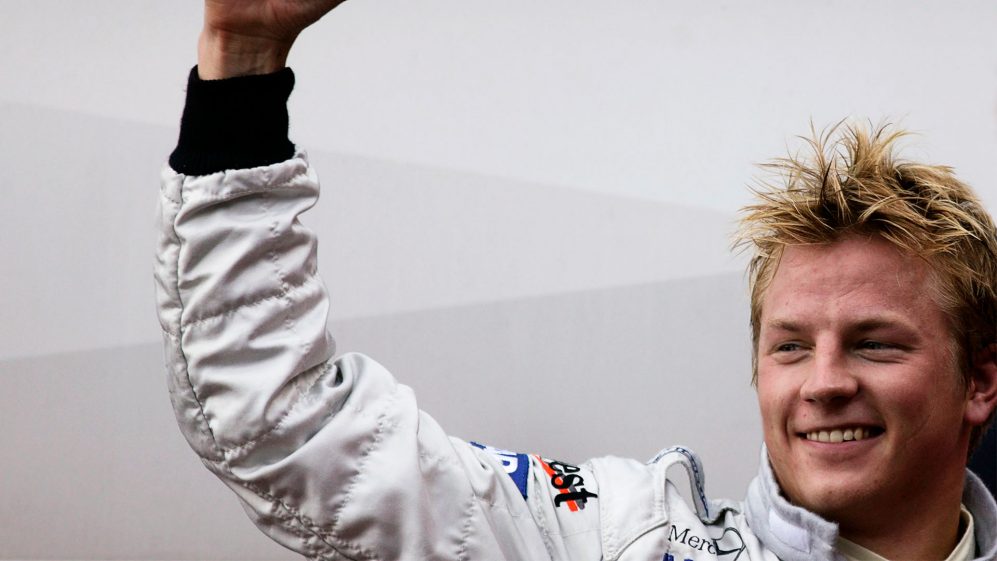 前F1世界冠军莱科宁宣布退役，引起了粉丝群的祝福和赞美