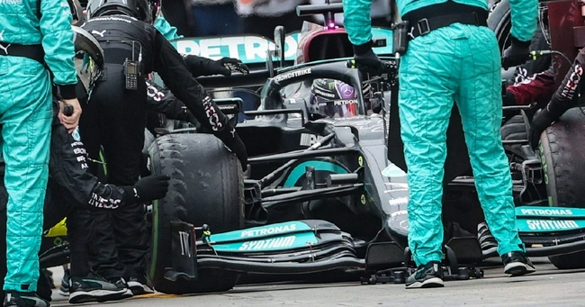 F1土耳其大奖赛梅赛德斯换胎引发争议，赛道工程师索夫林表态
