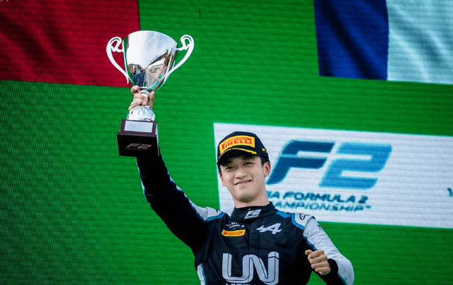 创历史！周冠宇成中国第一位F1正式车手