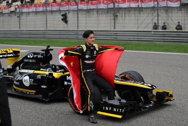 撒花：上海车手周冠宇加盟阿尔法罗密欧，明年出战F1
