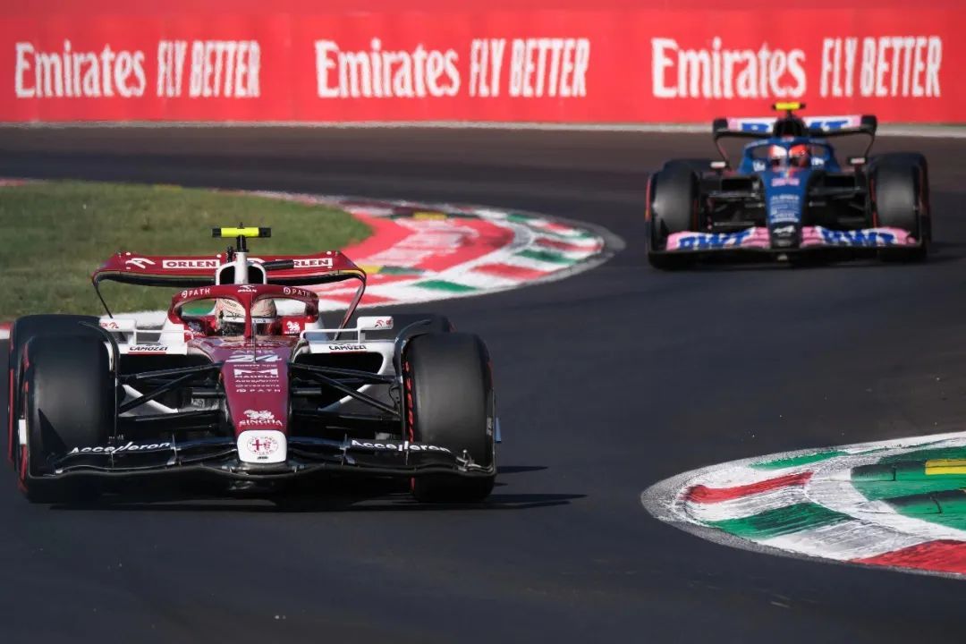 F1意大利大奖赛：维斯塔潘夺冠 周冠宇再获积分
