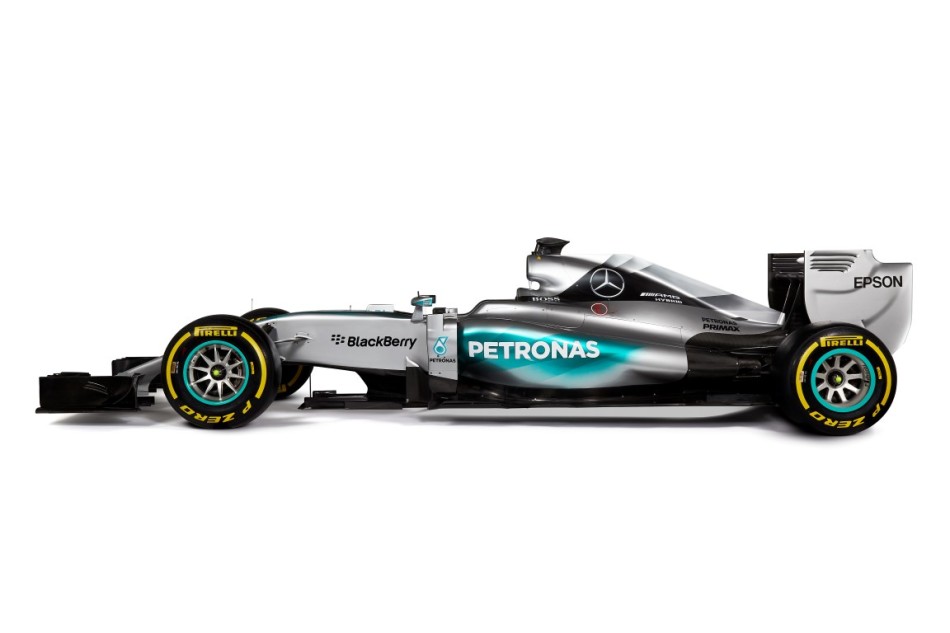 2015F1赛季新车：梅赛德斯W06正视图