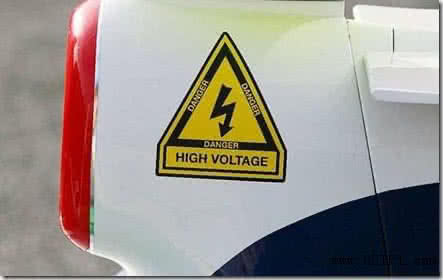 High voltage KERS warning sticker on the Honda airbox