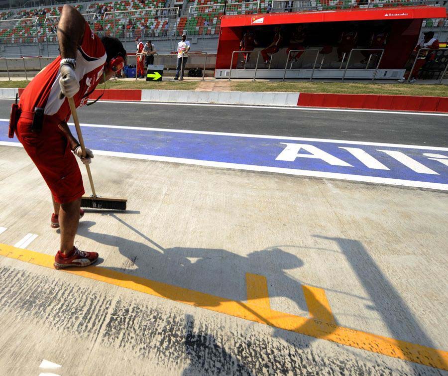 瓦特尔在F1印度站排位赛再次称王