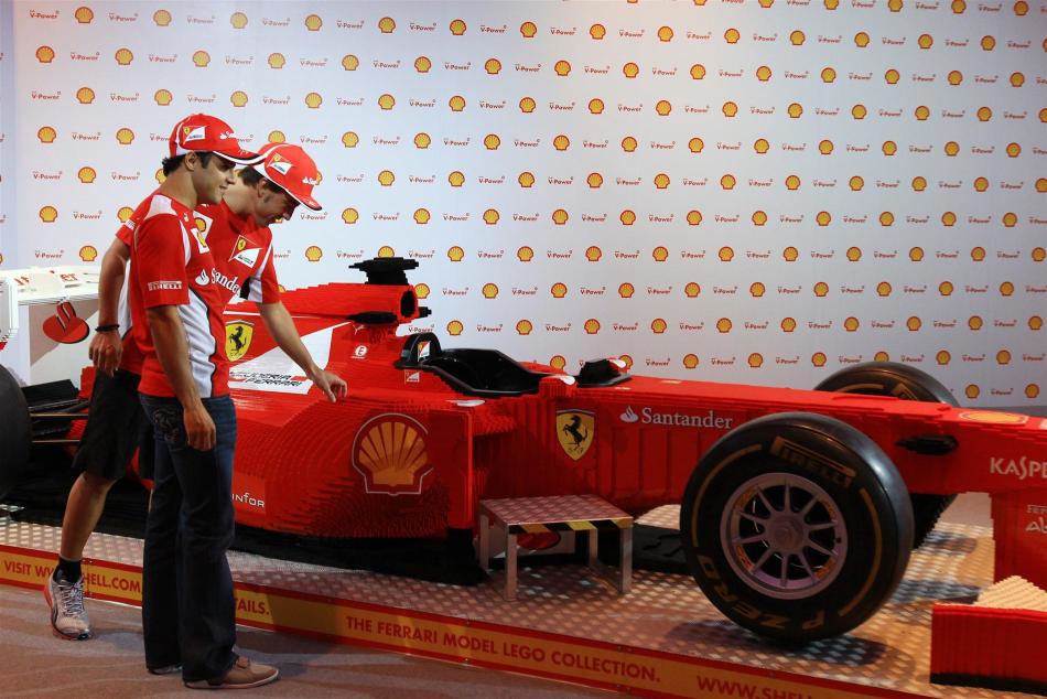 2012F1新加坡站周四精彩图片