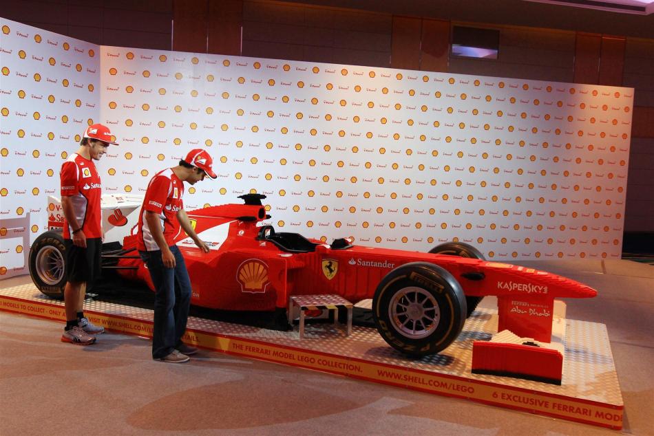 2012F1新加坡站周四精彩图片