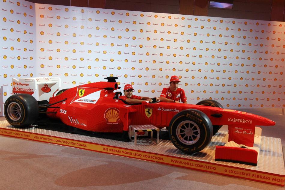 2012F1新加坡站周四精彩图片