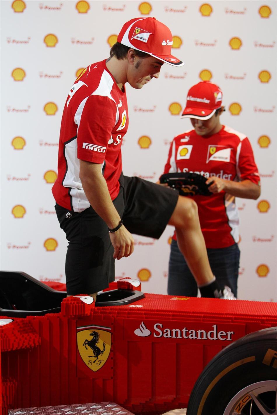 2012F1新加坡站周四精彩图片