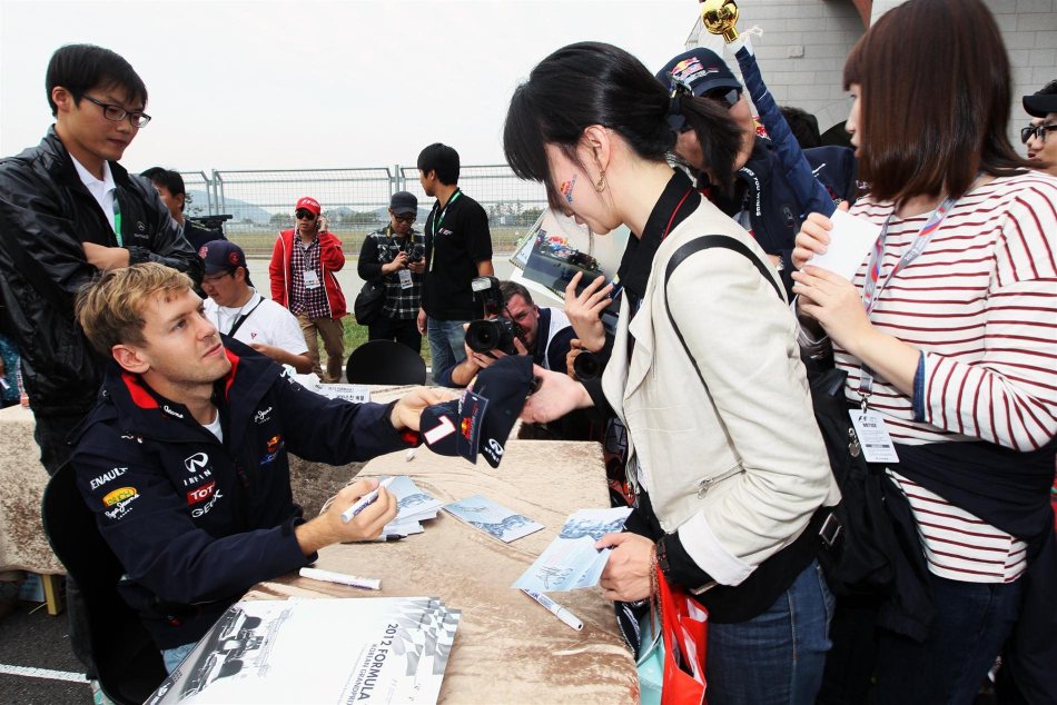 F1韩国站车手签名会