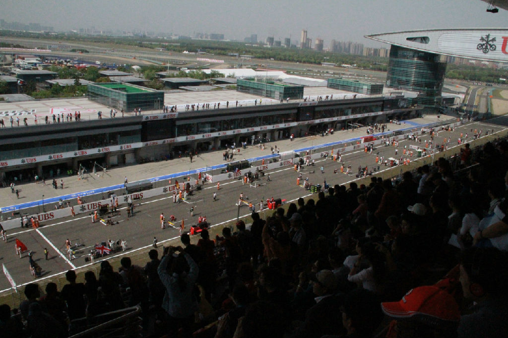 2013F1中国大奖赛正赛比赛现场花絮